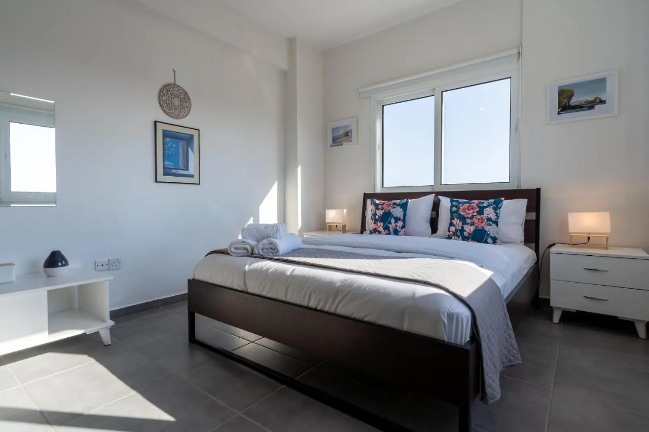 Emerald'S 2-Bedroom Apartment In Larnaca 0*,