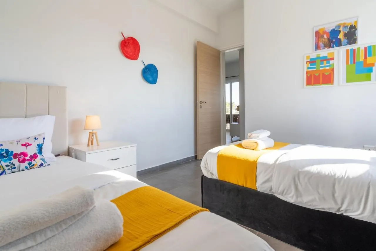 Emerald'S 2-Bedroom Apartment In Larnaca