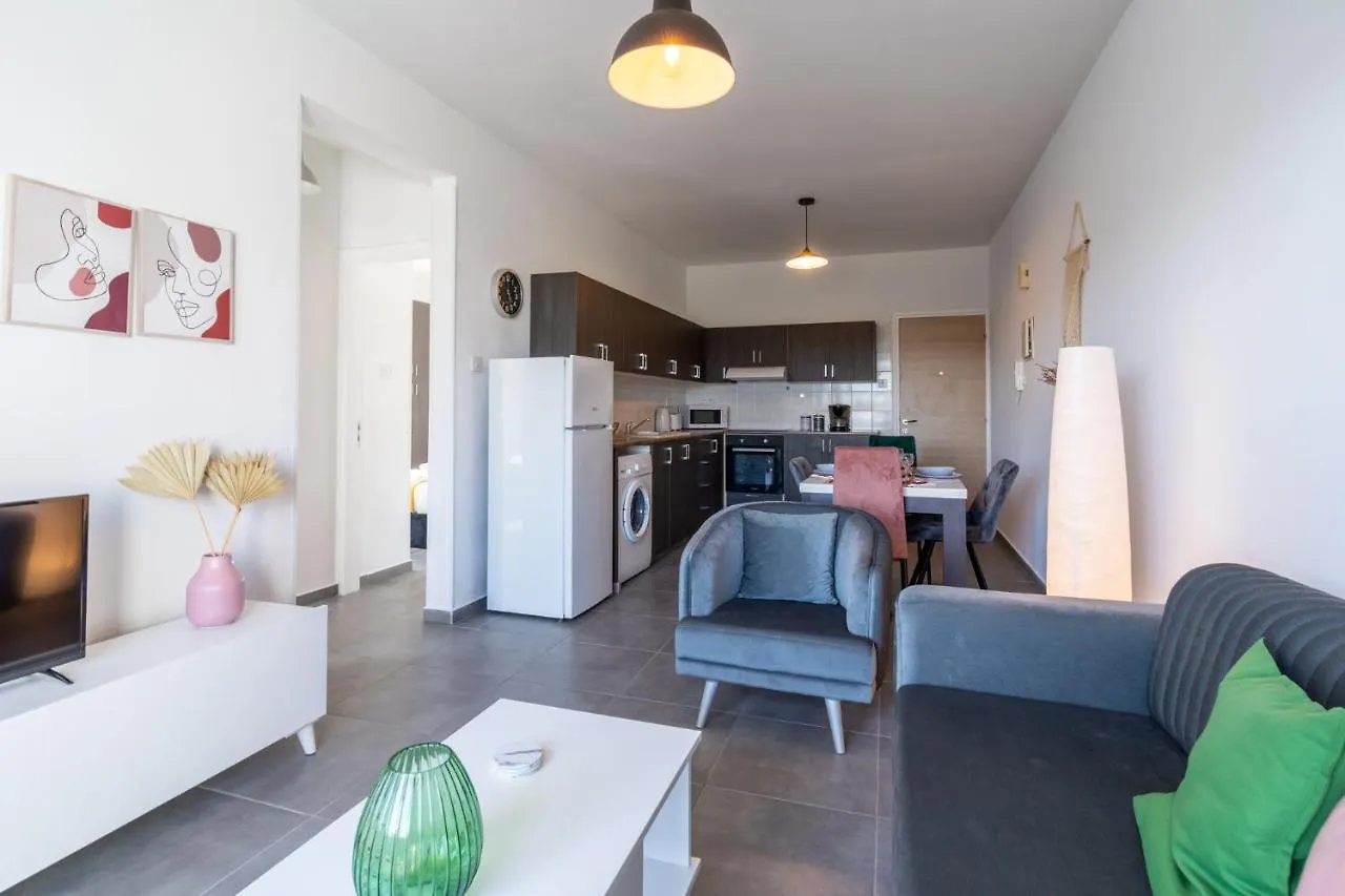 Emerald'S 2-Bedroom Apartment In Larnaca Cyprus