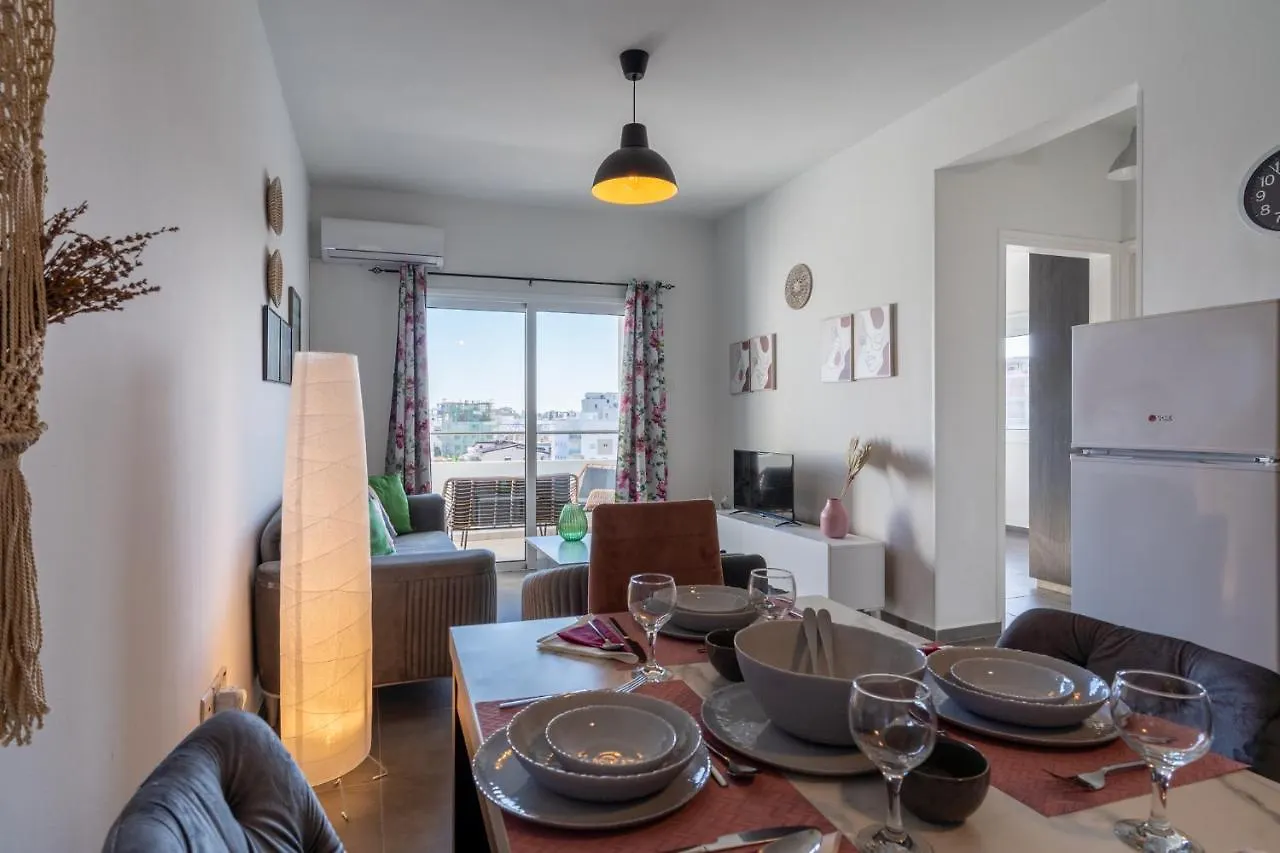 Emerald'S 2-Bedroom Apartment In Larnaca