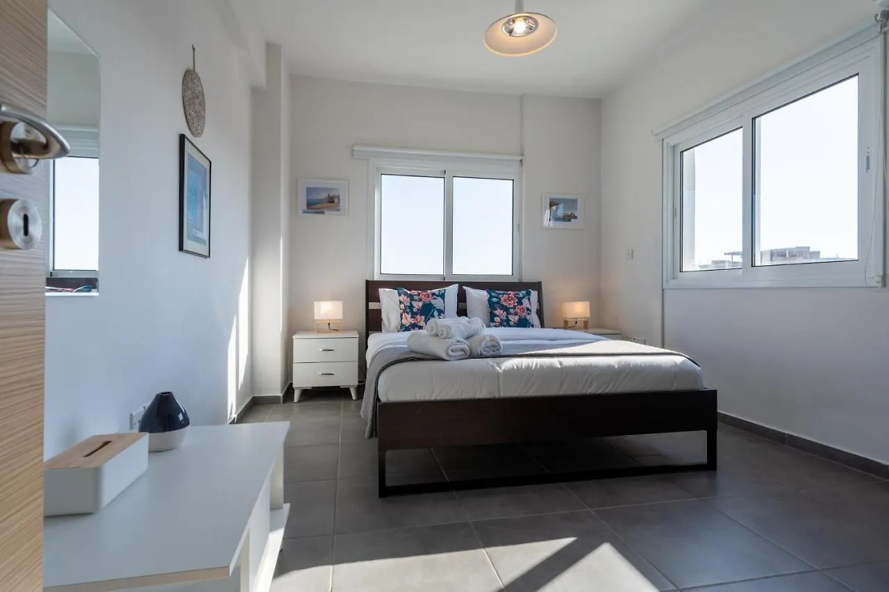 Emerald'S 2-Bedroom Apartment In Larnaca 0*,